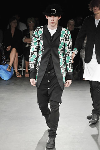 Comme des Garcons / - 2009